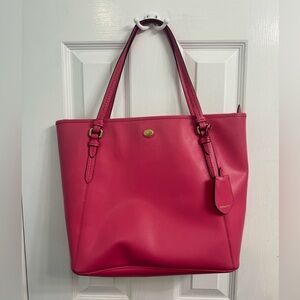 Coach Peyton Leather Zip Top
Tote